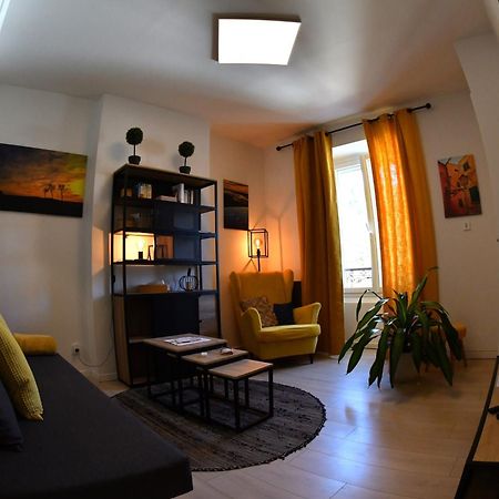 Le Yellow Corner Voironnais Extérieur photo